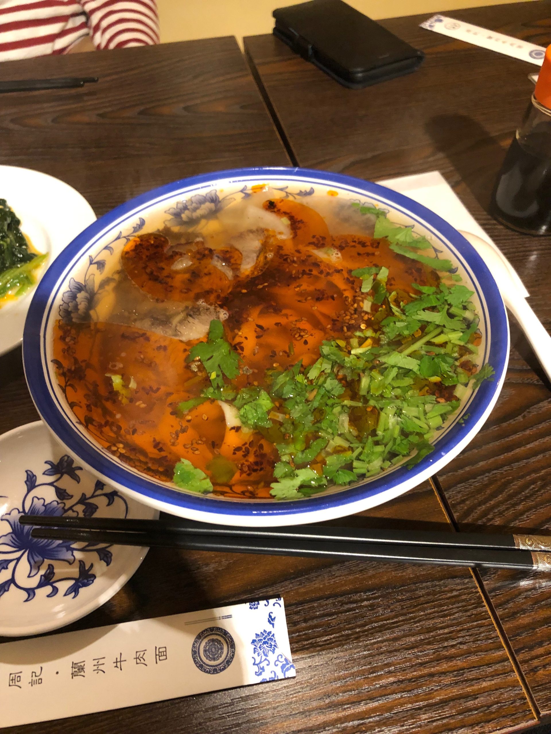 大阪で本場の蘭州ラーメンを味わう難波「周記牛肉麺」